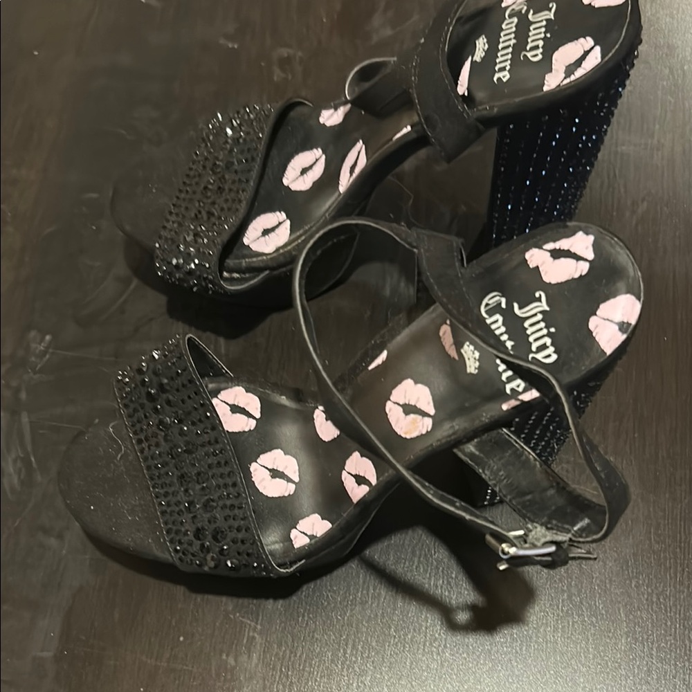 Juicy Couture Black Heels with Textured Sole and Playful Design